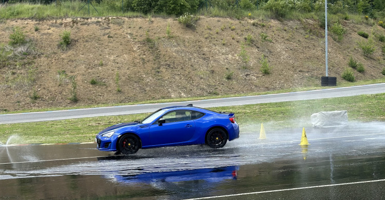 Nezapomenutelný zážitek pro majitele vozu Subaru BRZ: Jízdy na Masarykově okruhu v Brně