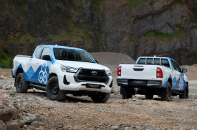 První vodíkové Toyoty Hilux se už testují na silnicích